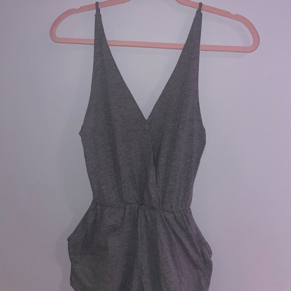 PINK v neck romper with POCKETS!!